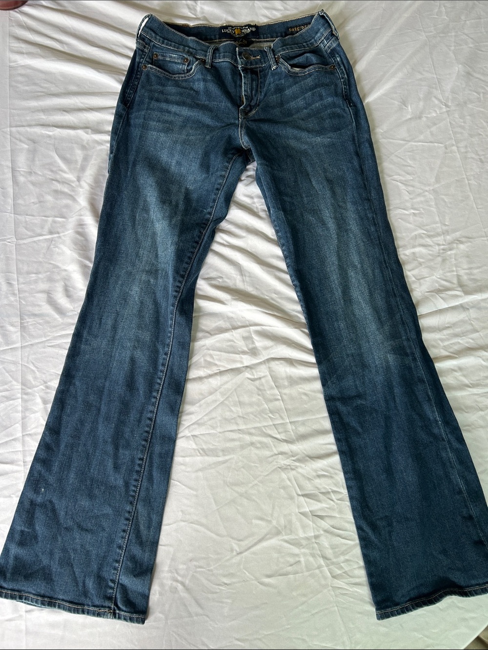 Lucky Brand Sweet N Low Blue Low Rise Flare Jeans Size 6